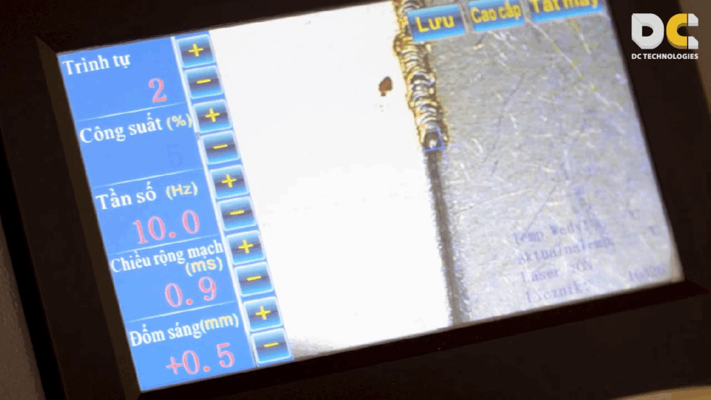 Laser welding machine display: Parameters and Welds